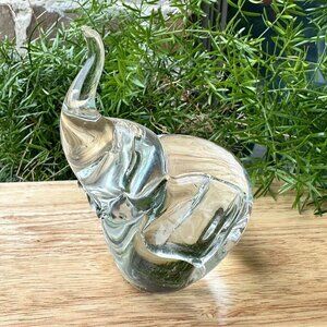 Elephant Figurine Paperweight 4.75" Hand Blown Crystal‎ Art Glass Ground Base